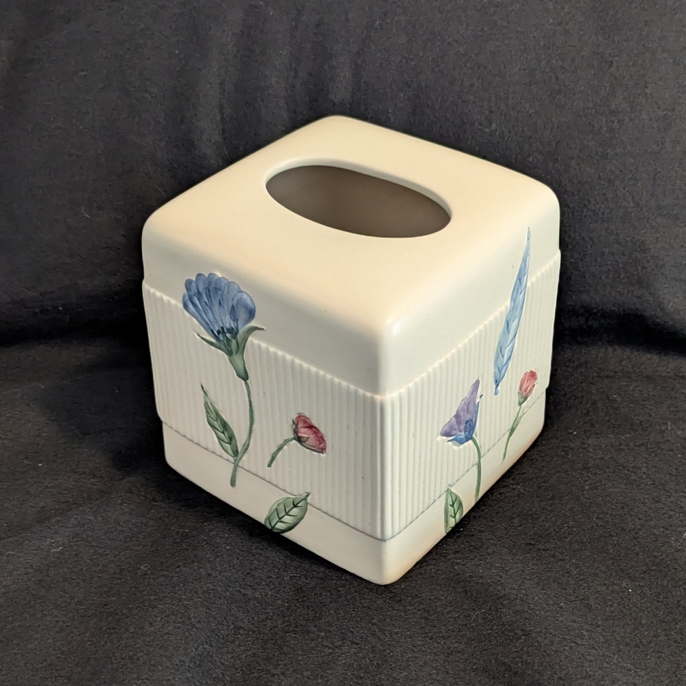 Floral Ceramic Bath Accessory Set - Picture 12 of 13